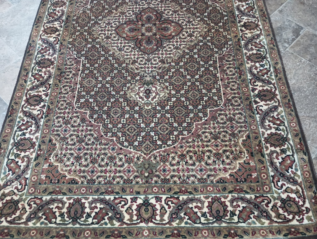 Fine-Quality-Handmade-Rug.jpg 