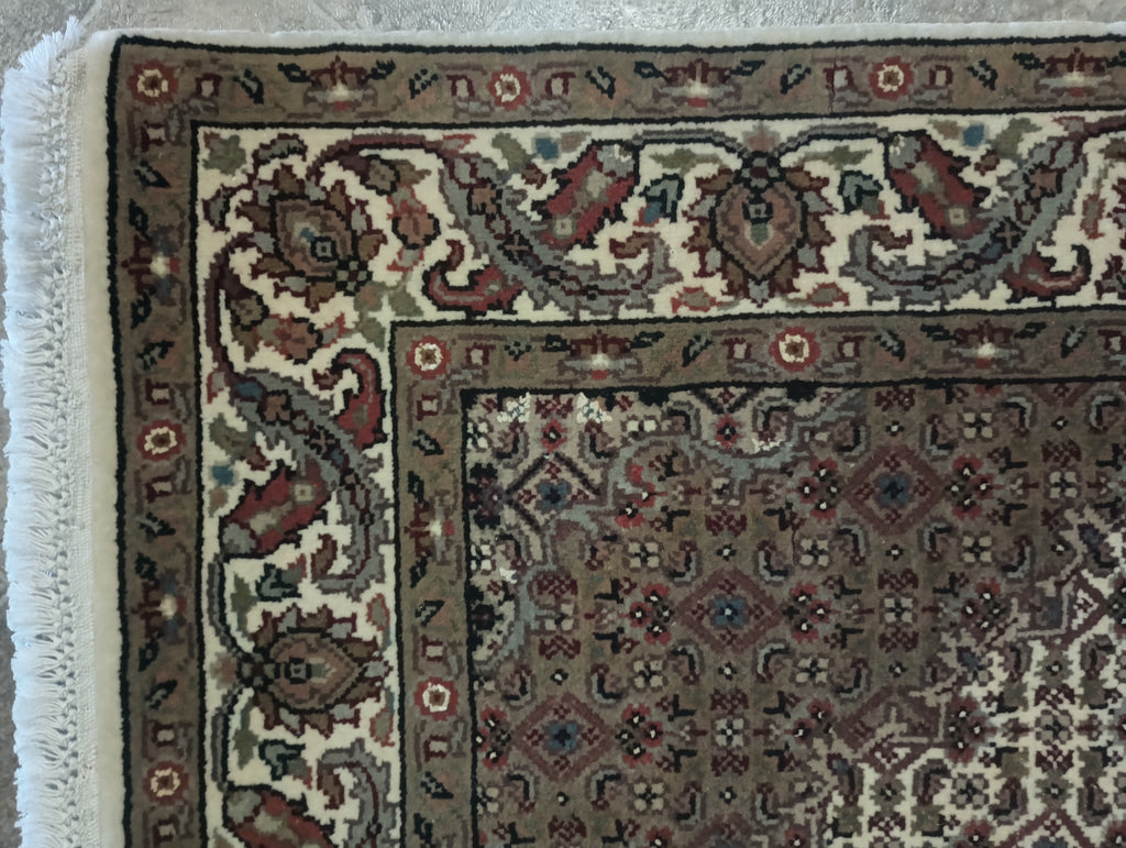 Fine-Quality-Wool-and-Silk-Rug.jpg