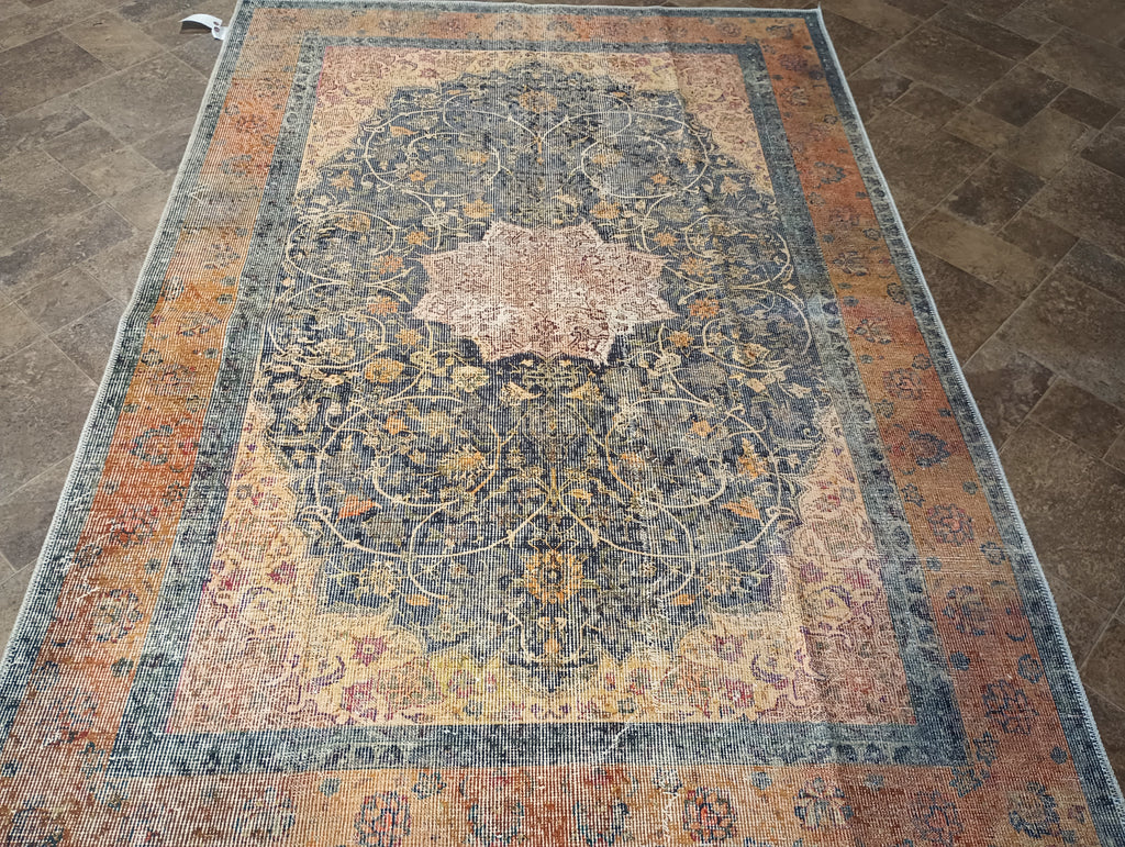  Luxurious-Antique-Area-Rug.jpg