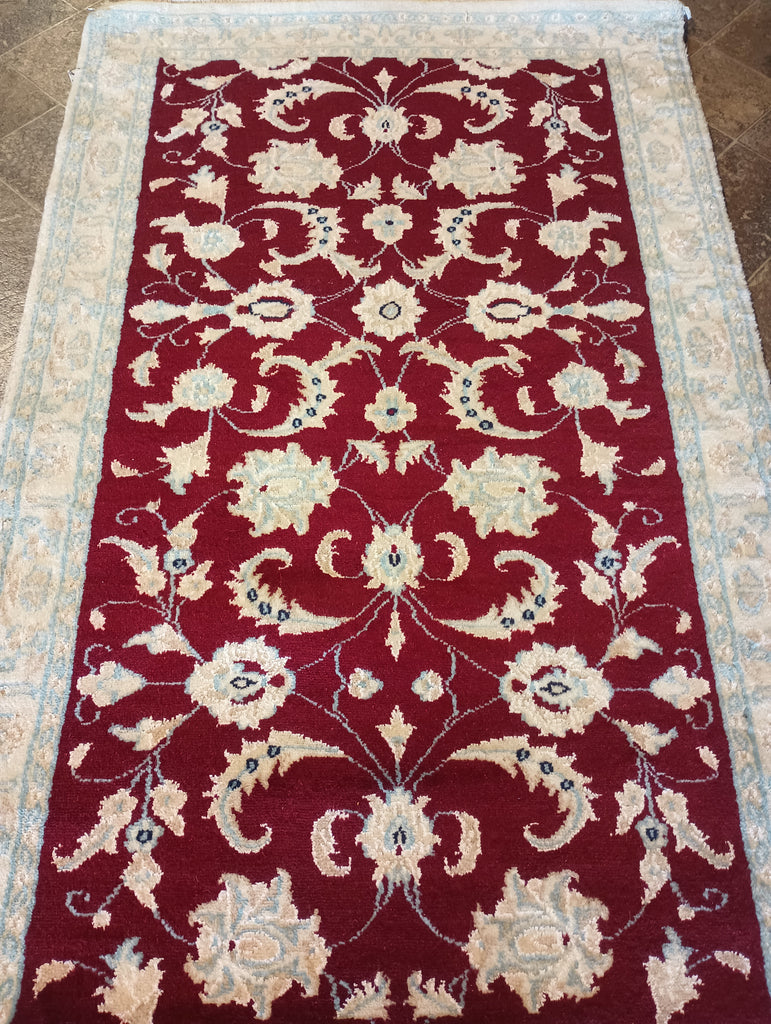 Runner-Persian-Nain-Wool-silk-ELEGANTE.jpg 