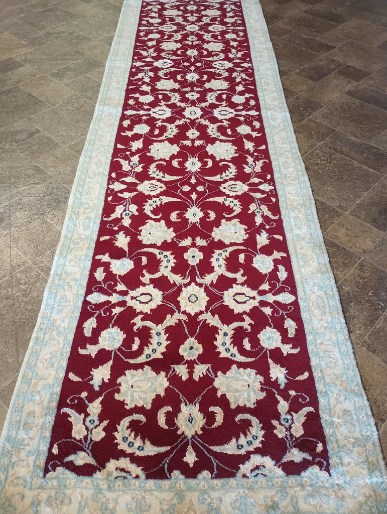 Runner-Persian-Nain-Wool-silk-ELEGANTE.jpg 