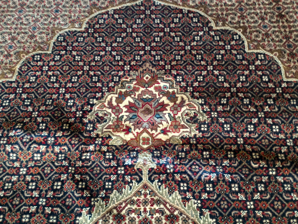 6.8 x 10.0 QUALITY Handmade Wool and Silk Rug Mahi BLACK #F-6272