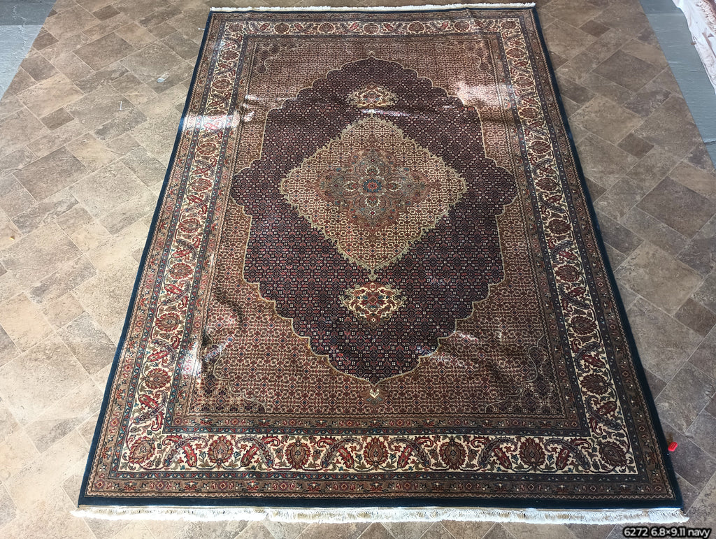 6.8 x 10.0 QUALITY Handmade Wool and Silk Rug Mahi BLACK #F-6272