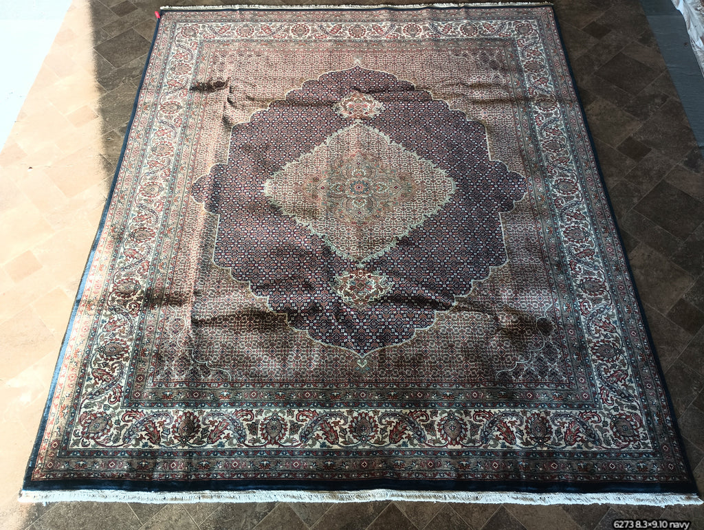8.3 x 9.10 Quality Handmade Rug Wool and Silk BLACK #F-6273