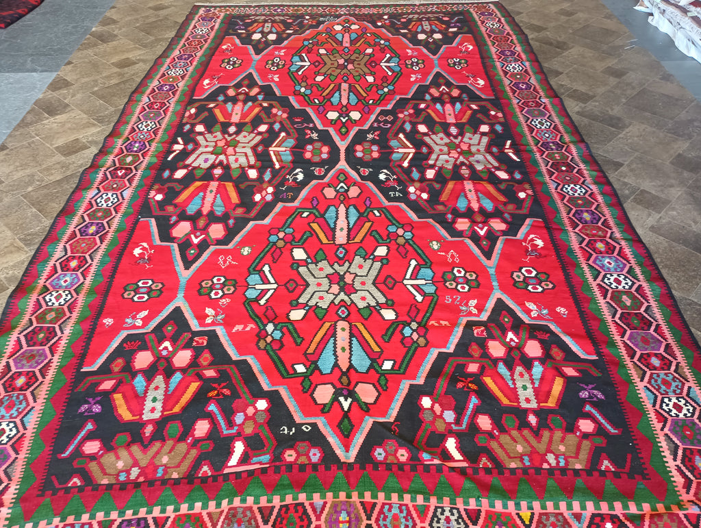 Luxurious-Authentic-Persan-Kilim-Rug.jpg