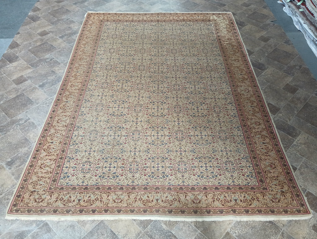 7.4 x 10.6 Semi-Antique Turkish Qaisari Rug #F-6290