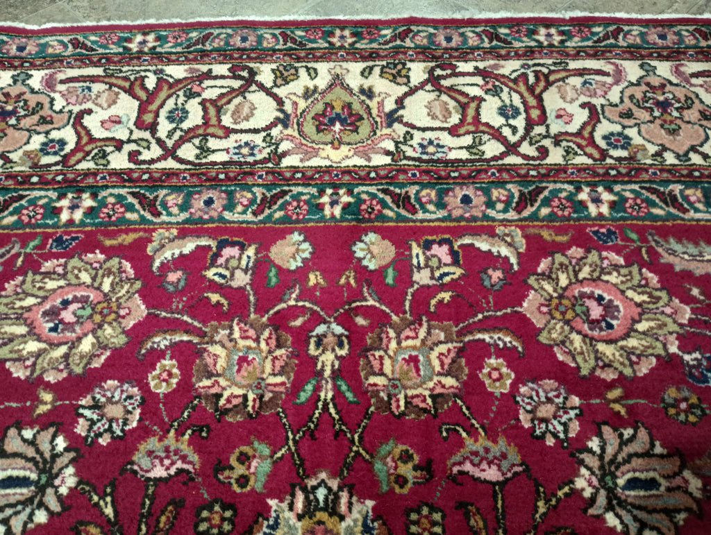 Luxurious-Persian-Tabriz-Rug.jpg 