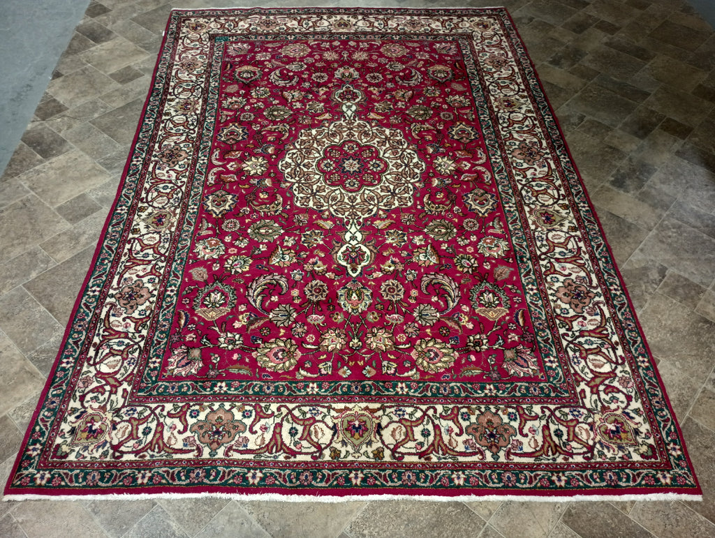 Luxurious-Persian-Tabriz-Rug.jpg 
