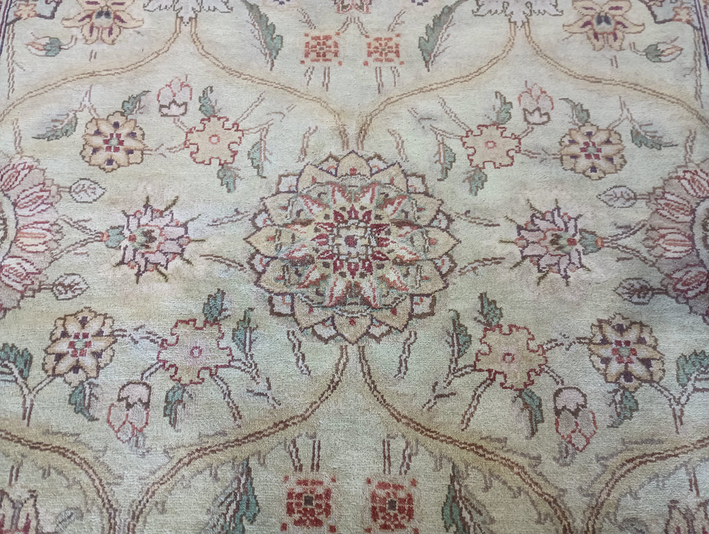 6 x 9 Light Mint Green Jaipour Quality Wool Rug #F-6324