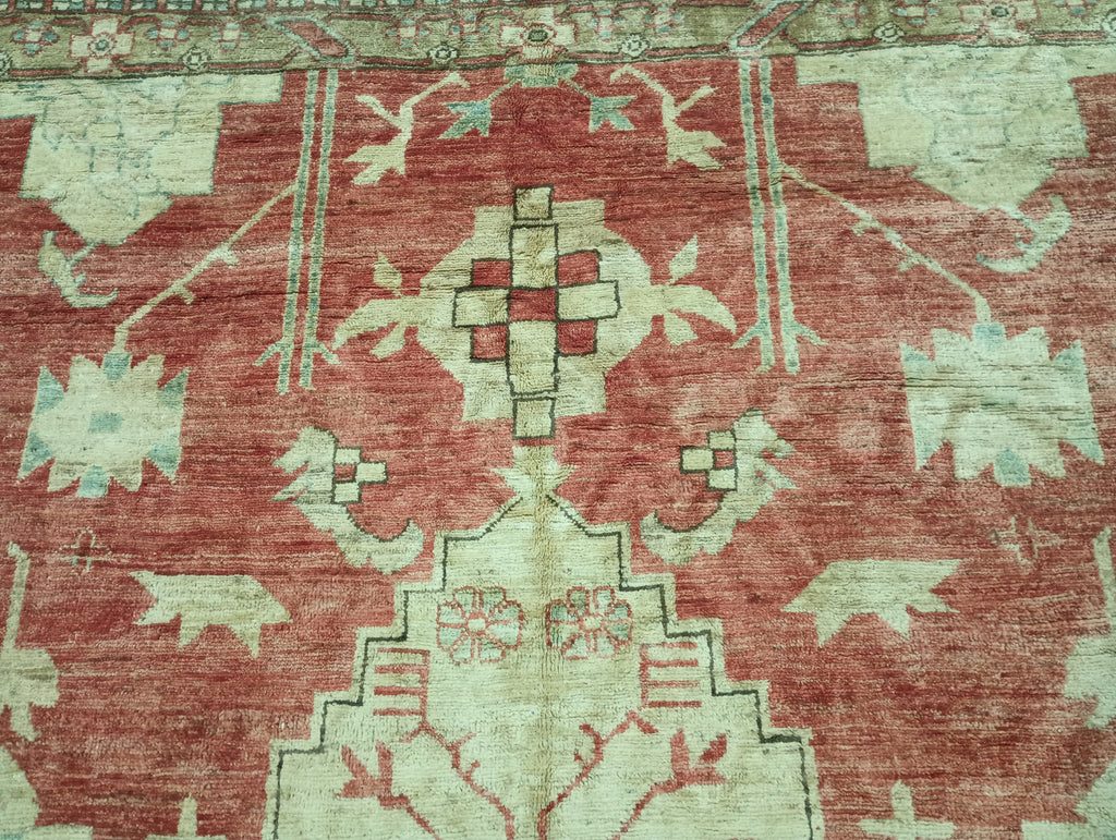  Luxurious-Azari-Rug.jpg 