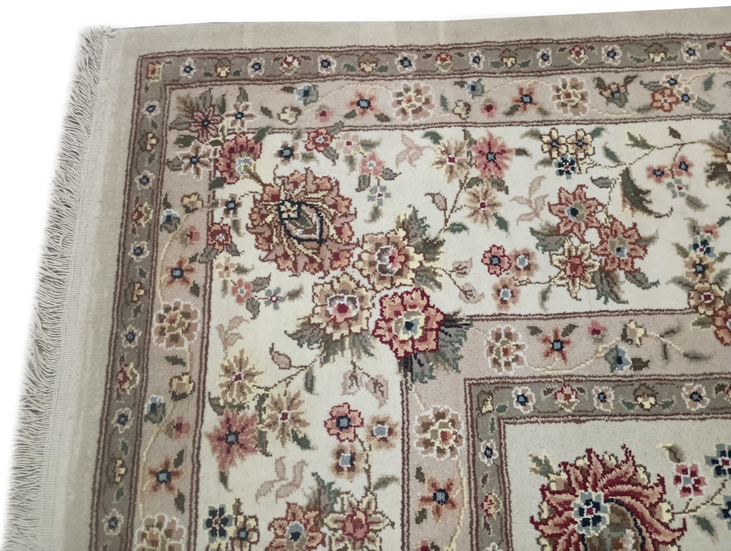 Luxurious-Authentic-Tabriz-Rug.jpg