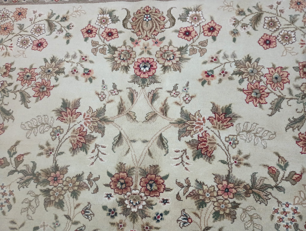 Luxurious-Authentic-Tabriz-Rug.jpg