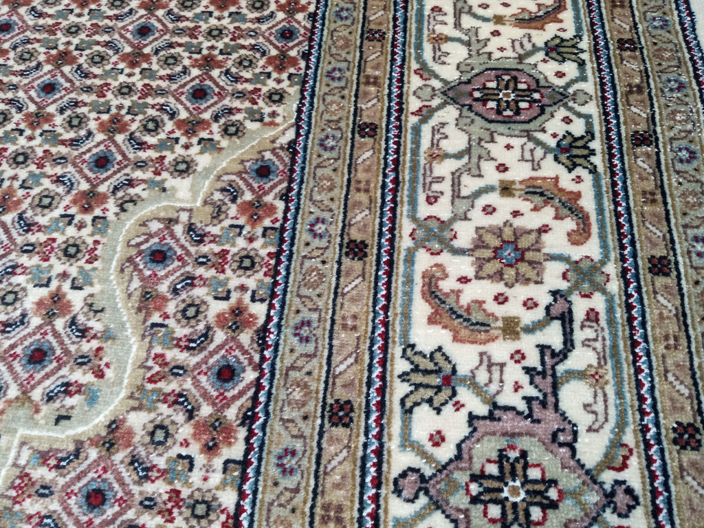 Luxurious-Authentic-Tabriz-Mahi-Rug.jpg