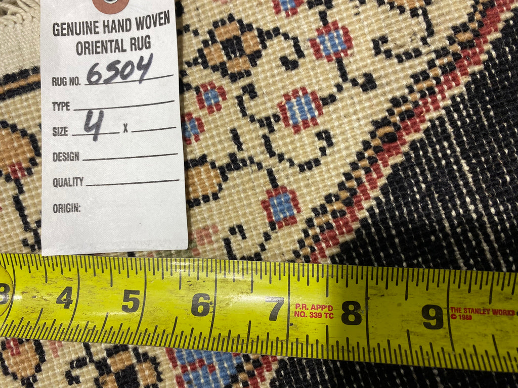 4 x 4 ROUND Wool Rug Finely Hand-knotted #F-6504