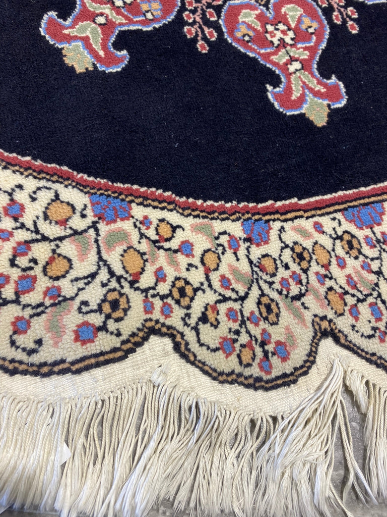 4 x 4 ROUND Wool Rug Finely Hand-knotted #F-6504