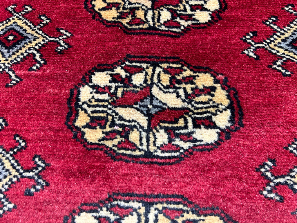 6.4 x 9.1 Classic Handmade Pakistan Bokhara Soft Wool Rug #B-3
