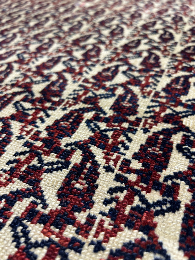 4.6 x 5.10 Antique Persian Seneh Rug 8863