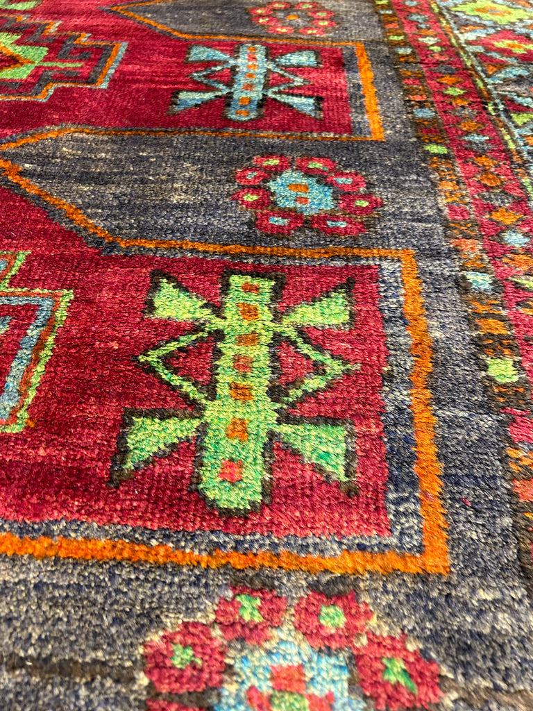 5 x 7.10 Magenta Pink Antique Caucasian Kazak Rug 71185