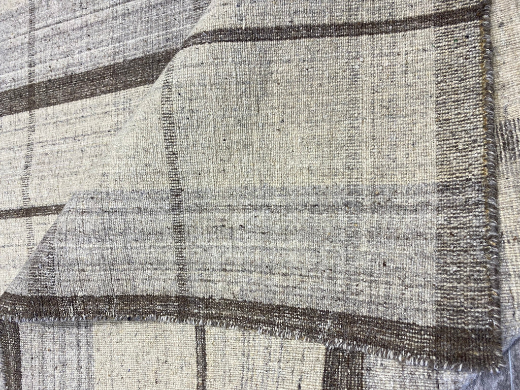 Luxurious-Flat-Weave-Wool-Rug.jpg
