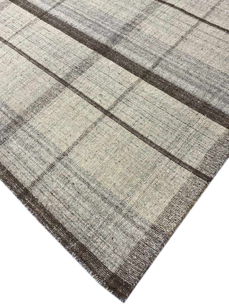 Luxurious-Flat-Weave-Wool-Rug.jpg