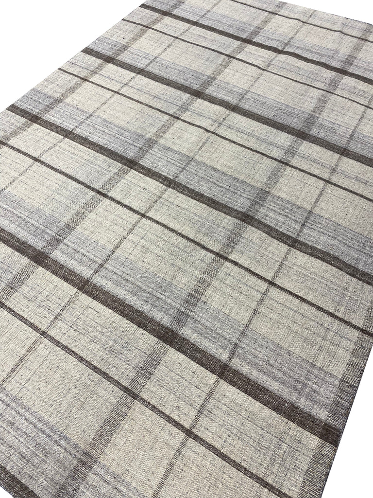 Luxurious-Flat-Weave-Wool-Rug.jpg