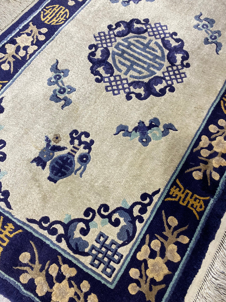 2.5 x 4 Ivory Hand-knotted Art Deco Rug 23676