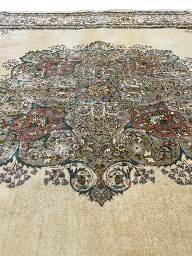 9.3 x 16.6 Large Ivory Semi-Antique Persian Kerman 78868