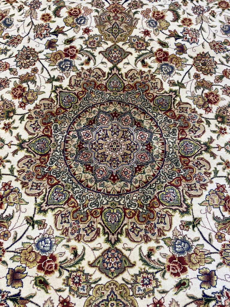 6 x 9 Fine Quality Wool and Silk Handmade Sino Tabriz Rug #F-6623B