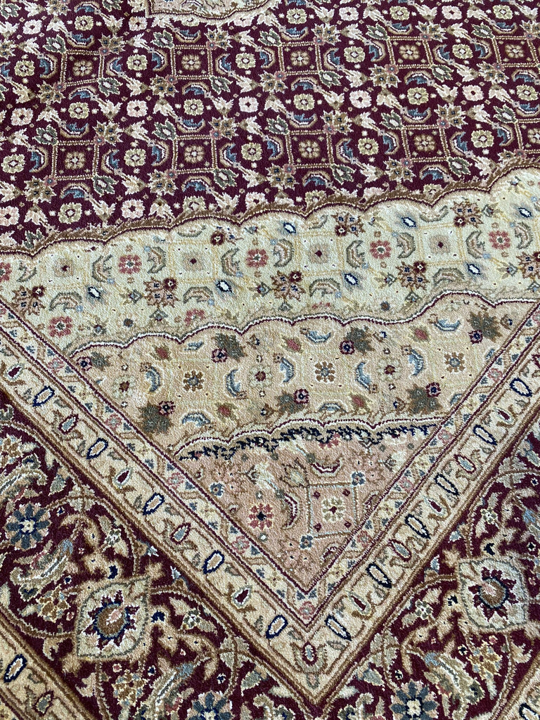 5.9 x 8.9 Fine Wool and Silk Tabriz Mahi Rug Handmade #F-6626
