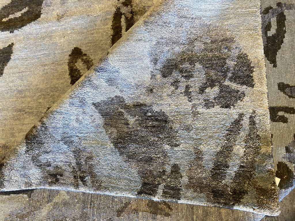 6.0 x 8.9 Contemporary Handmade Tibbet Rug Wool and Silk blend #F-6628