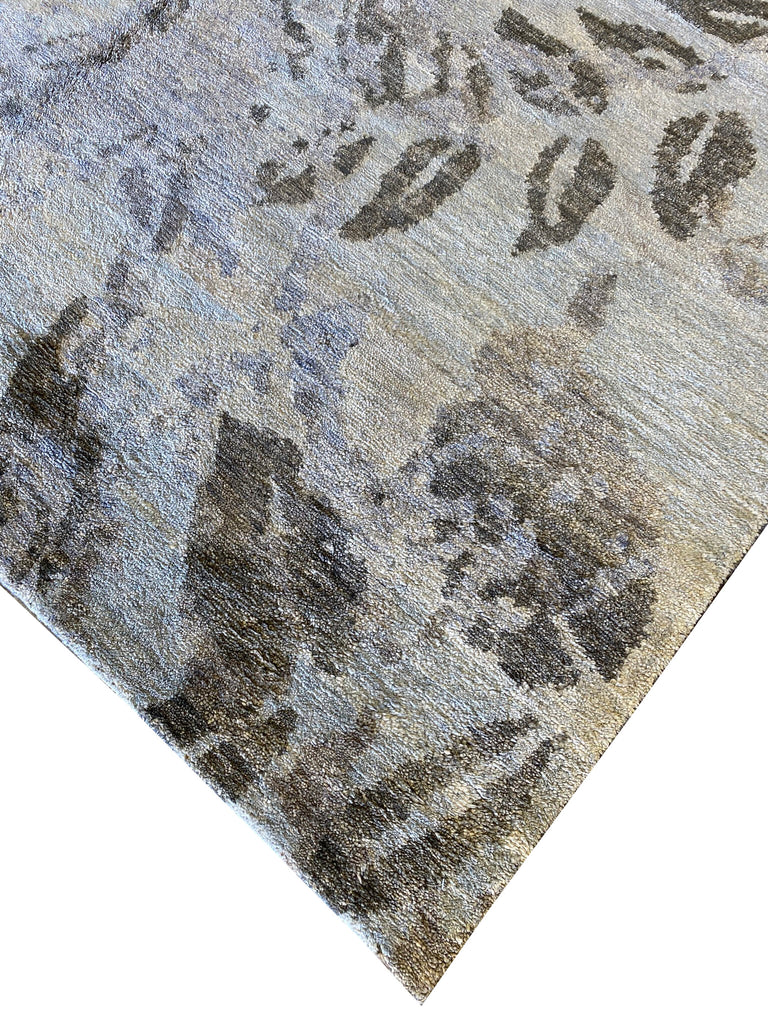 6.0 x 8.9 Contemporary Handmade Tibbet Rug Wool and Silk blend #F-6628