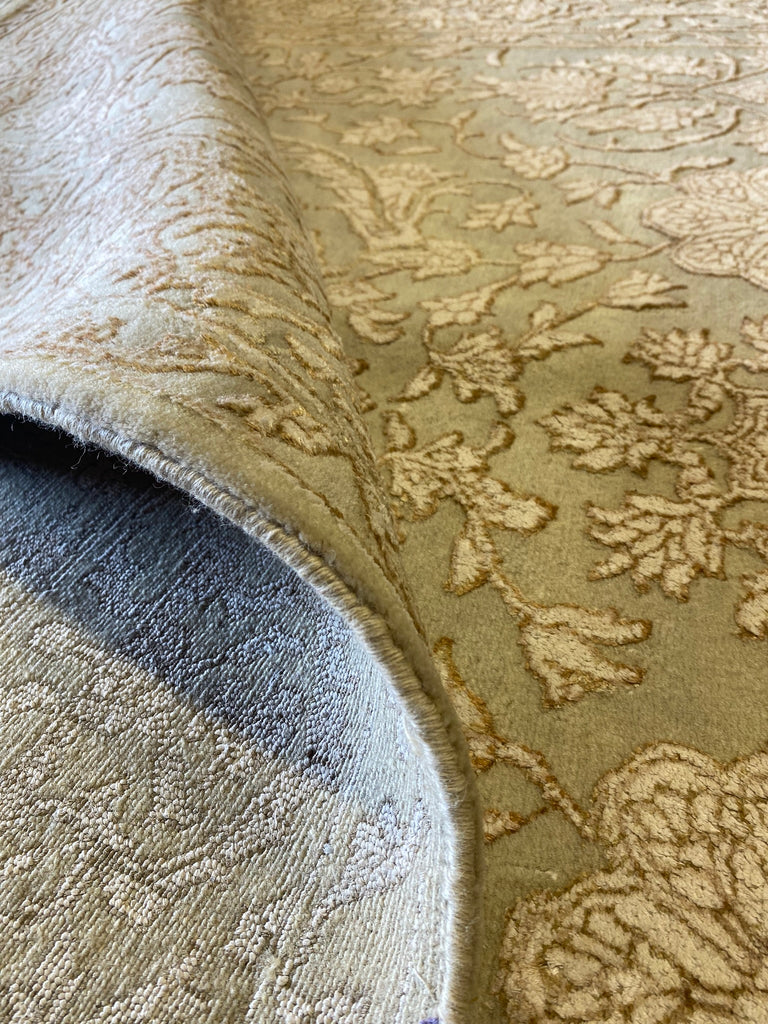 5.7 x 7.6 Fine Wool and Silk Transitional HNandmade Rug Contemporary #F-6630