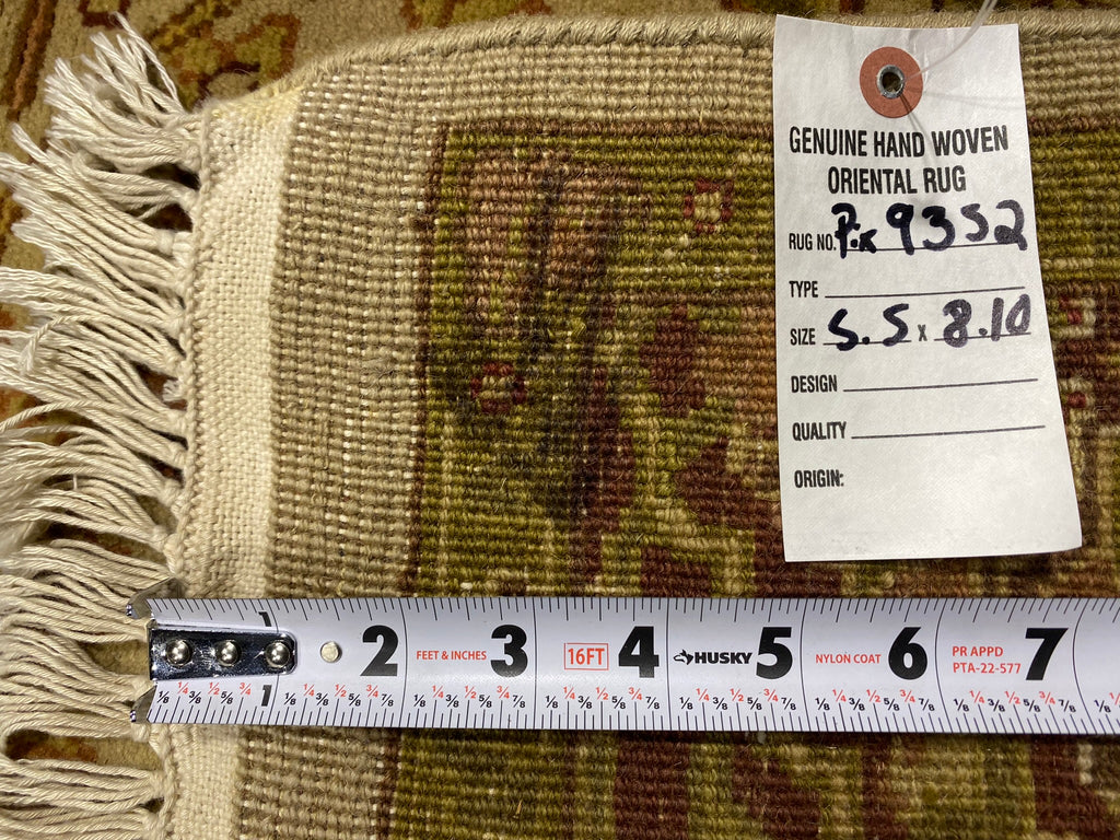 5.5 x 8.10 Quality Handmade Agra rug #PIX-9352