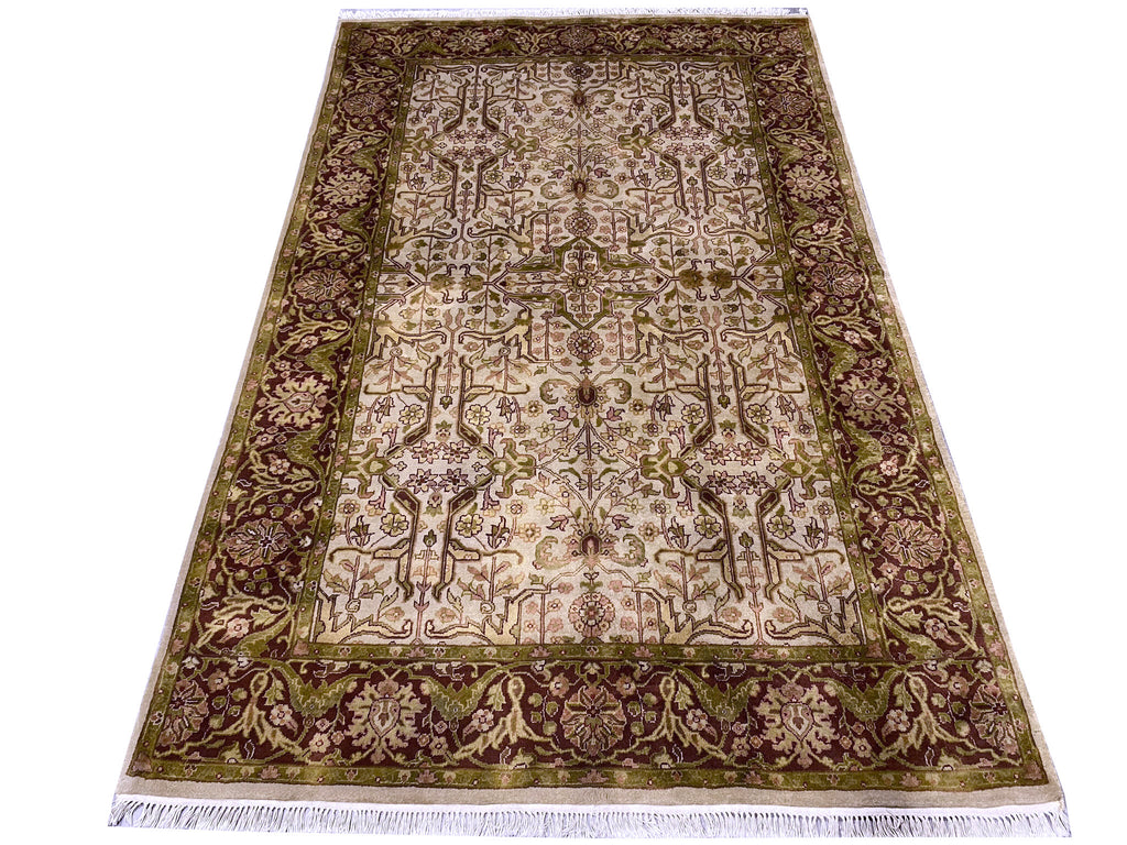 5.5 x 8.10 Quality Handmade Agra rug #PIX-9352