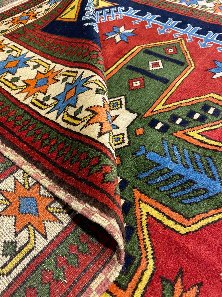 5.3 x 6.1 Genuine Kazak Wool Rug #PIX-16543