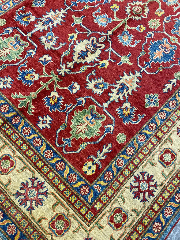 6.4 x 9.6 Super Quality Kazak Rug #PIX-24221