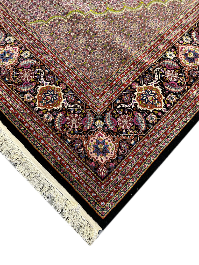 Luxurious-Silk-Wool-Rug.jpg 