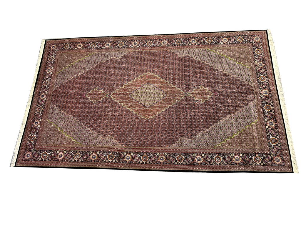 Luxurious-Silk-Wool-Rug.jpg 