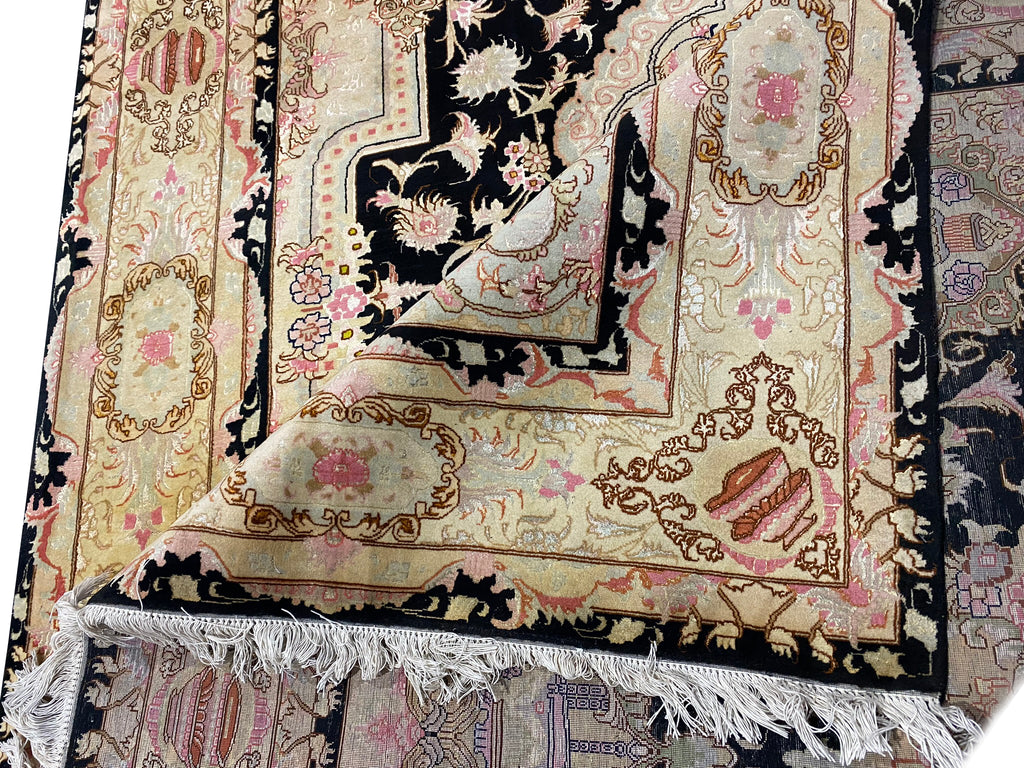 6.9 x 9.11 Black Super Fine Weave Rug 53133