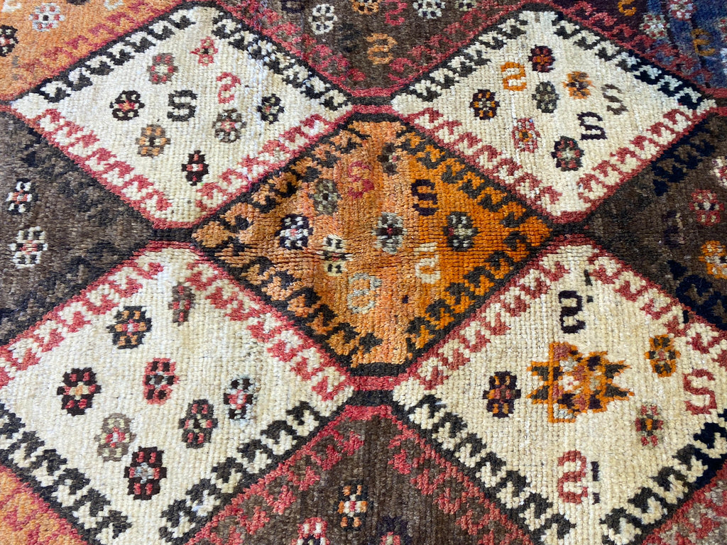 5.3 x 8.3 Persian Tribal Hand-Knotte Shiraz Area Rug #F-6673