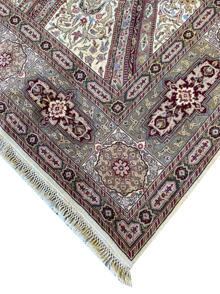 Luxurious-Handmade-Isfahan-Rug.jpg