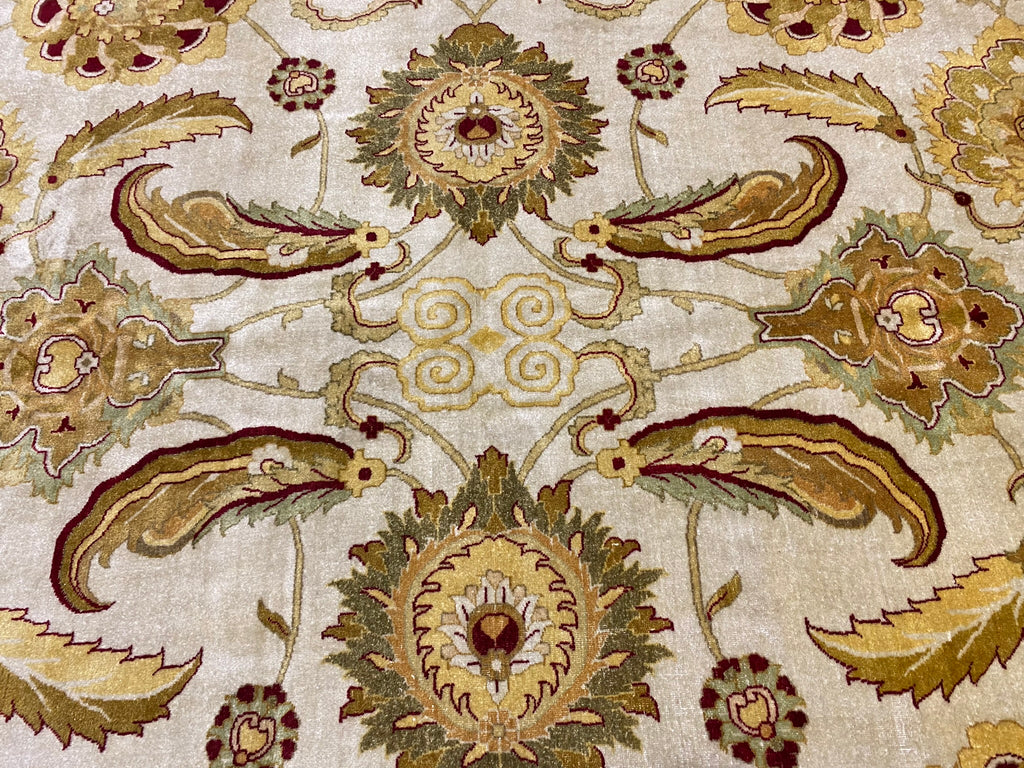 Luxurious-Fine-Quality-Wool-Agra-Rug.jpg