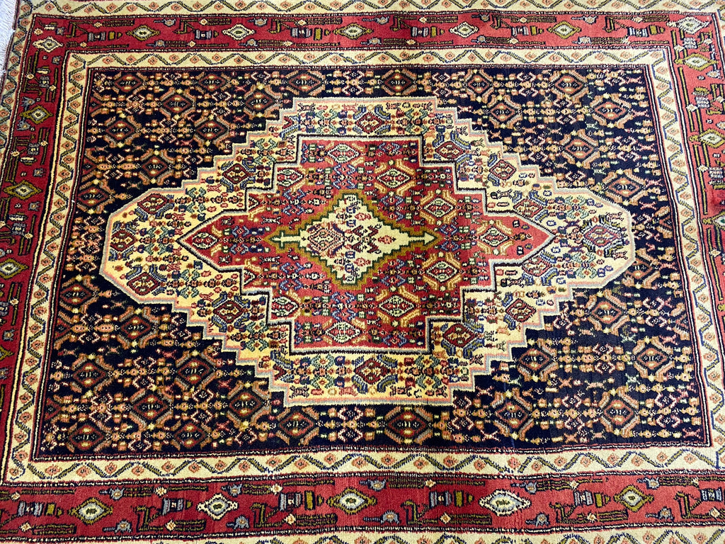 3.11 x 5.5 Salmon Red Persian Hamadan Rug 81442