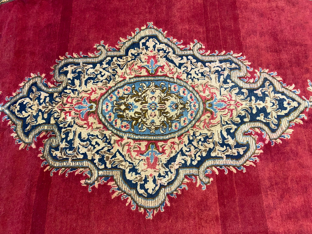 8 x 10.5 Semi-Antique Classic Persian Kerman Rug #PIX-11742