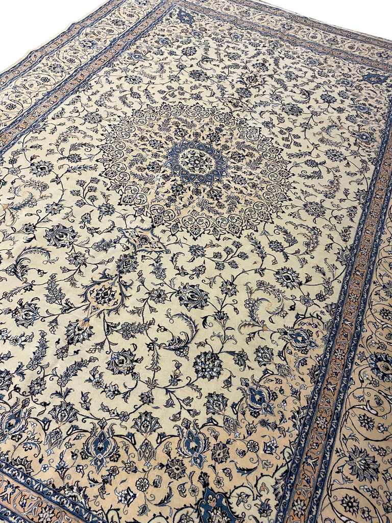 12.7 x 19.2 Authentic Persian Nain Rug Wool and Silk #PIX-122