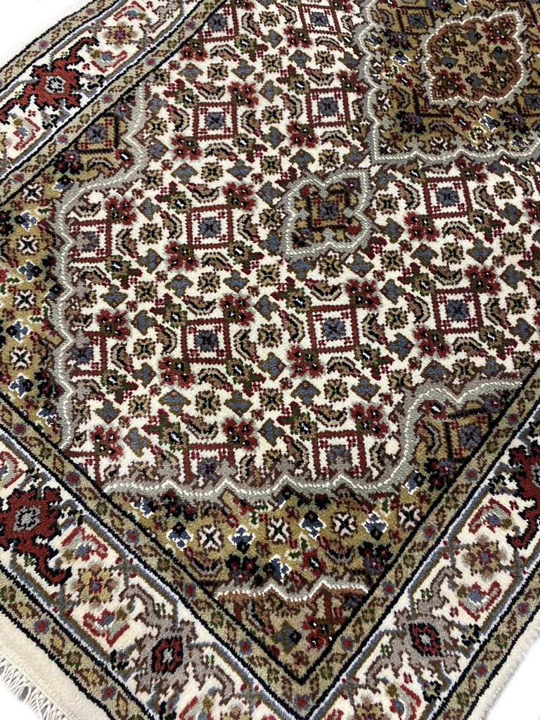 2.5 x 4.8 x 4.8 Mahi Tabriz Handmade Wool and Silk Rug #F-6817