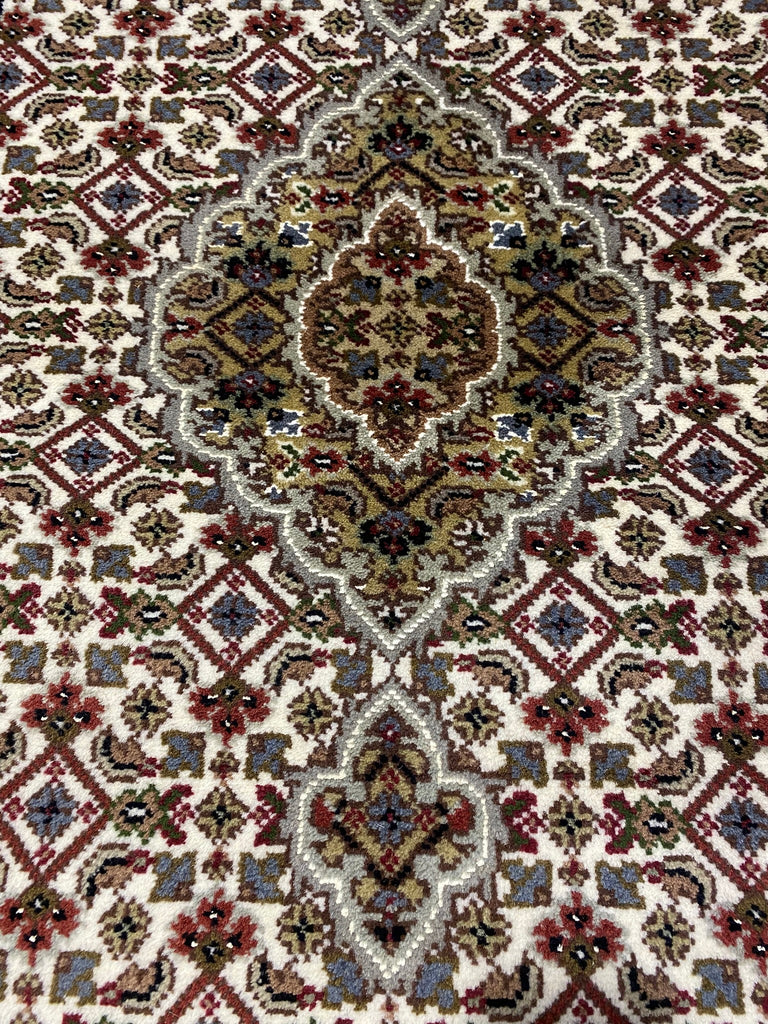 2.5 x 4.8 x 4.8 Mahi Tabriz Handmade Wool and Silk Rug #F-6817