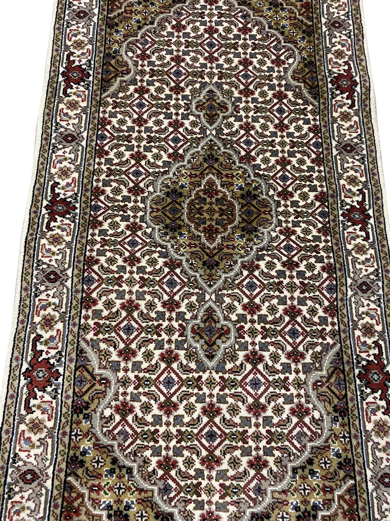 2.5 x 4.8 x 4.8 Mahi Tabriz Handmade Wool and Silk Rug #F-6817