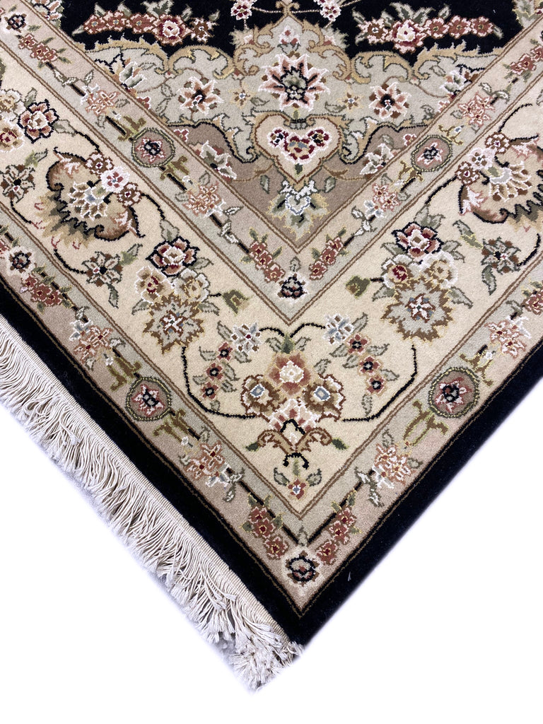 5.9 x 8.9 Wool and Silk Quality Handmade Rug BLACK #PIX-8527