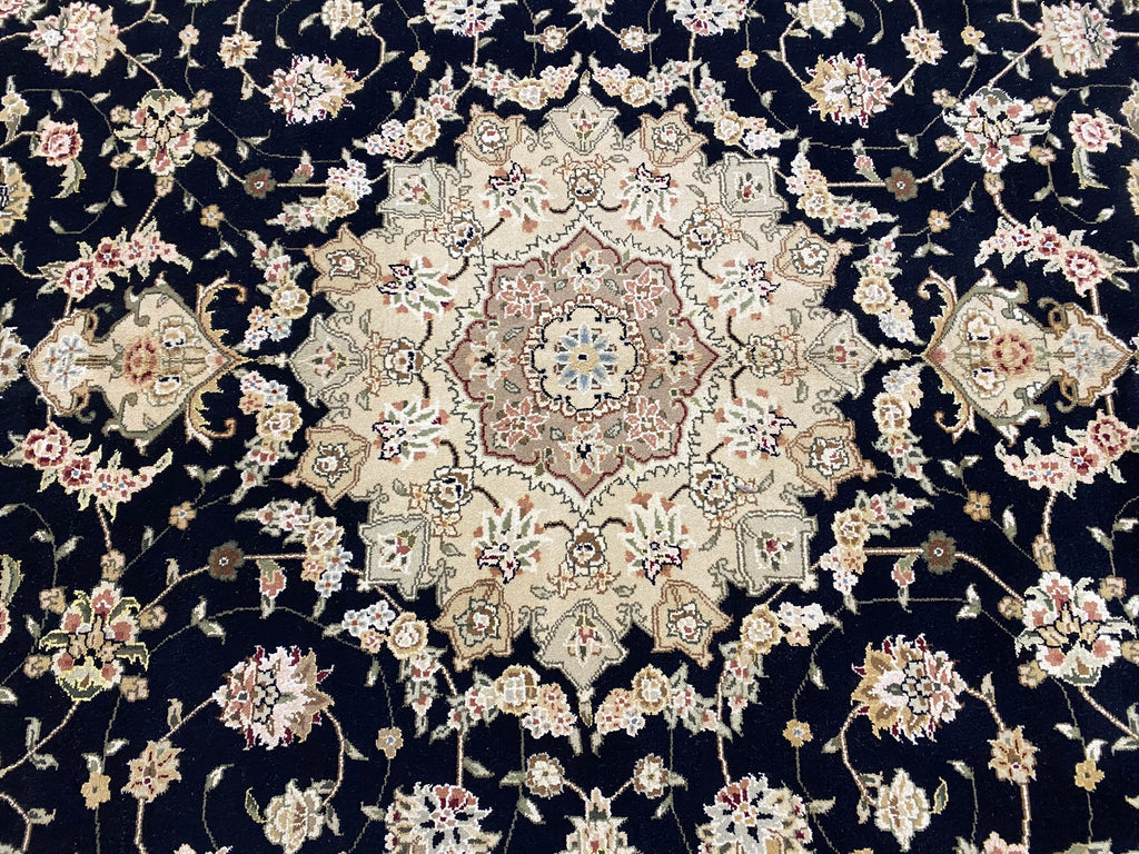 5.9 x 8.9 Wool and Silk Quality Handmade Rug BLACK #PIX-8527